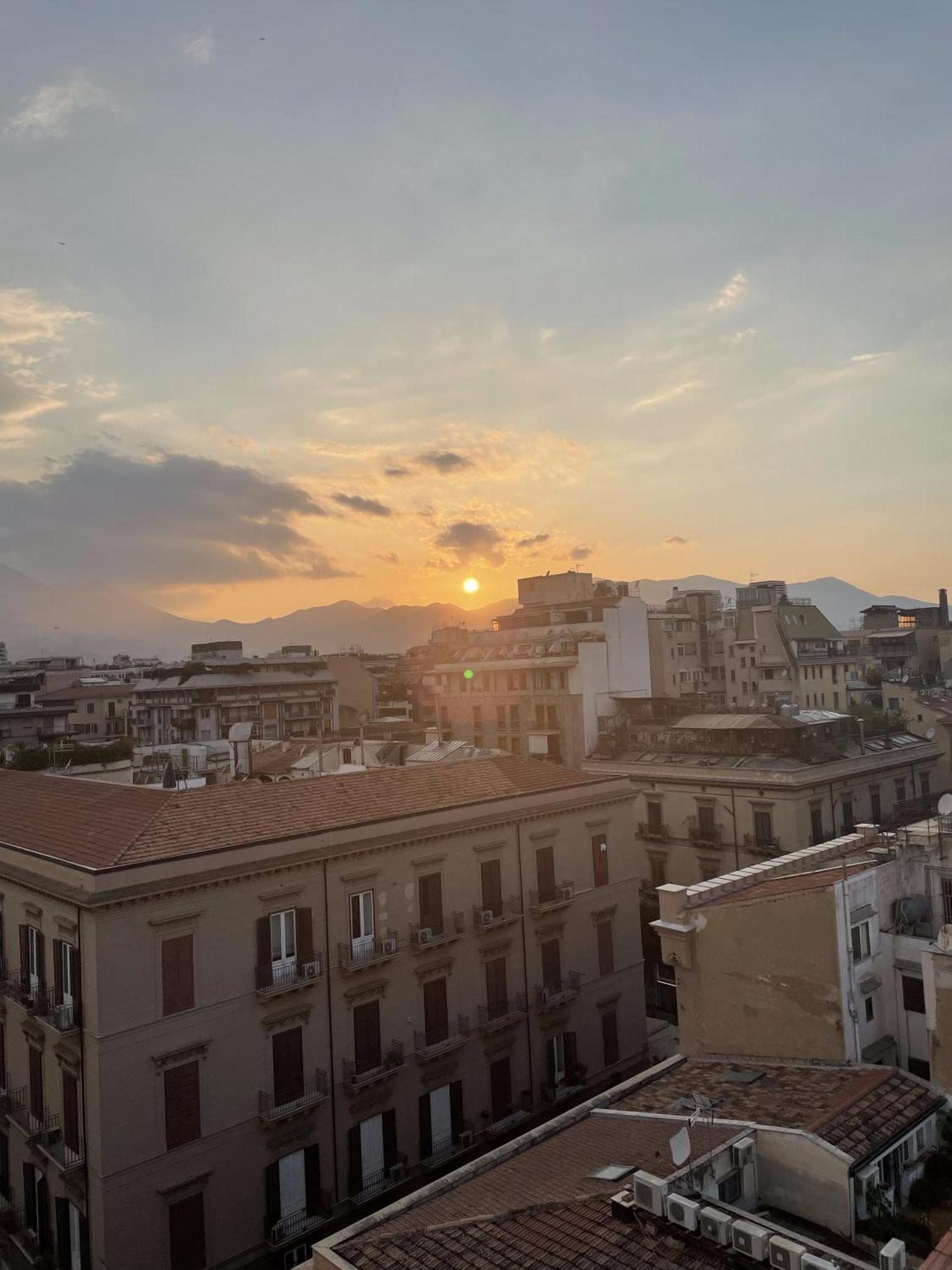 Politeama Charming Apartment Palermo Exterior foto